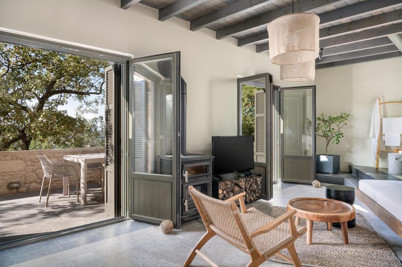 Velanis ηouse, Style Into Nature - Secluded Hébergement de vacances